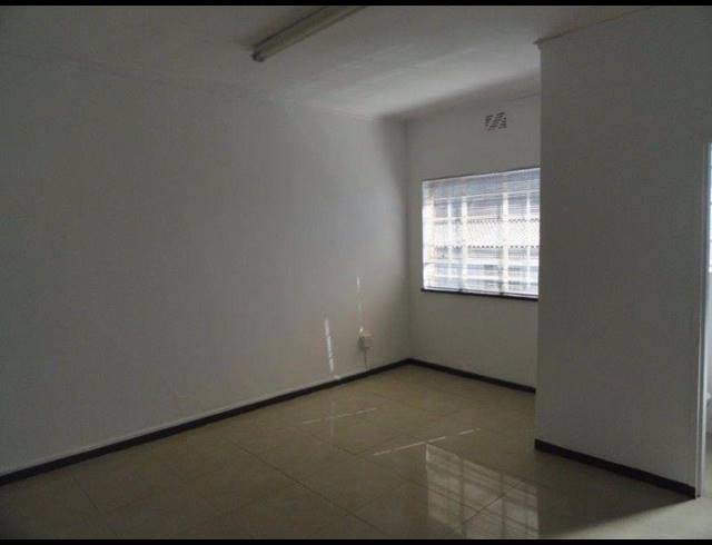 131M² OFFICE TO LET IN MAITLAND